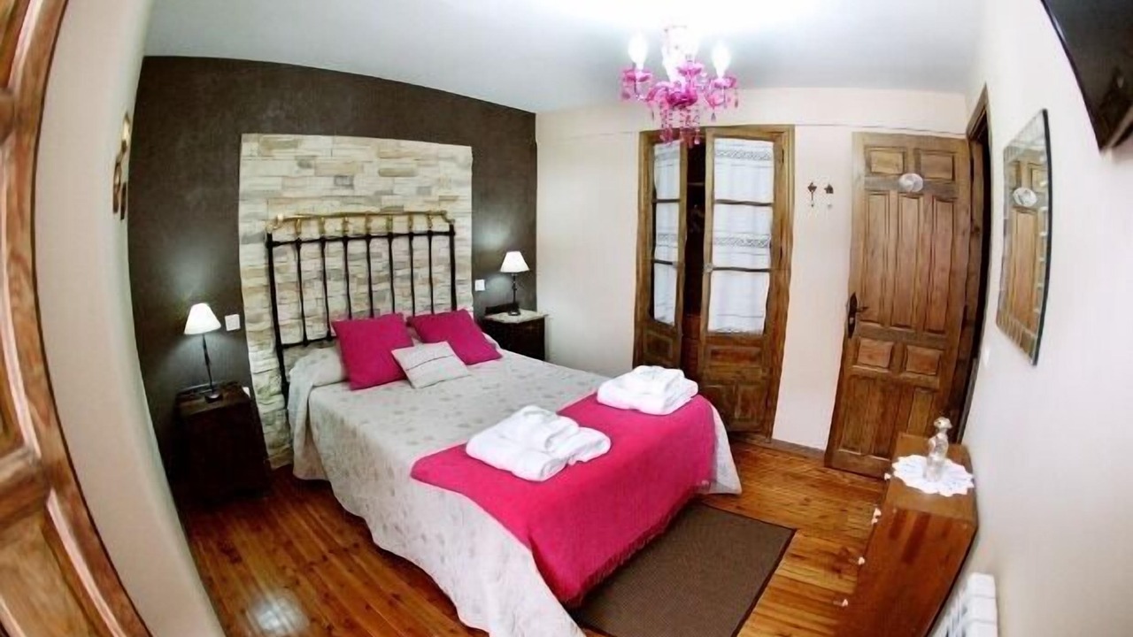 Photo of Bedroom in Pradena