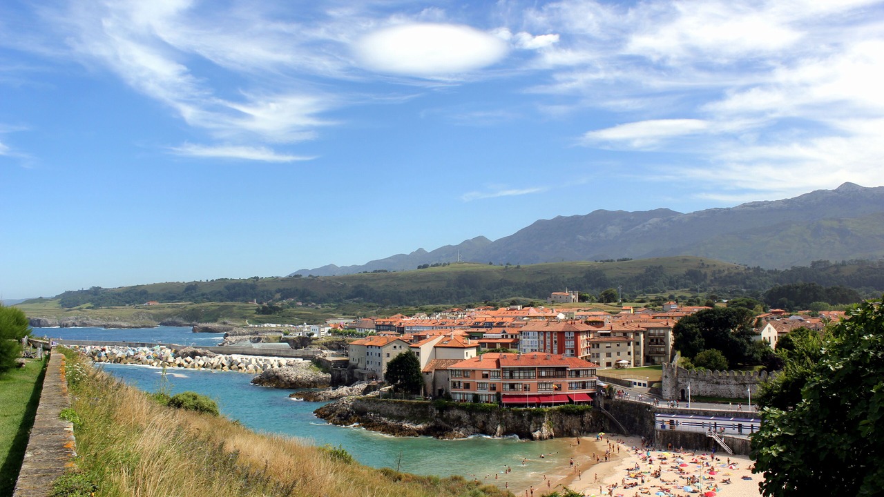 Photo of Others in Llanes