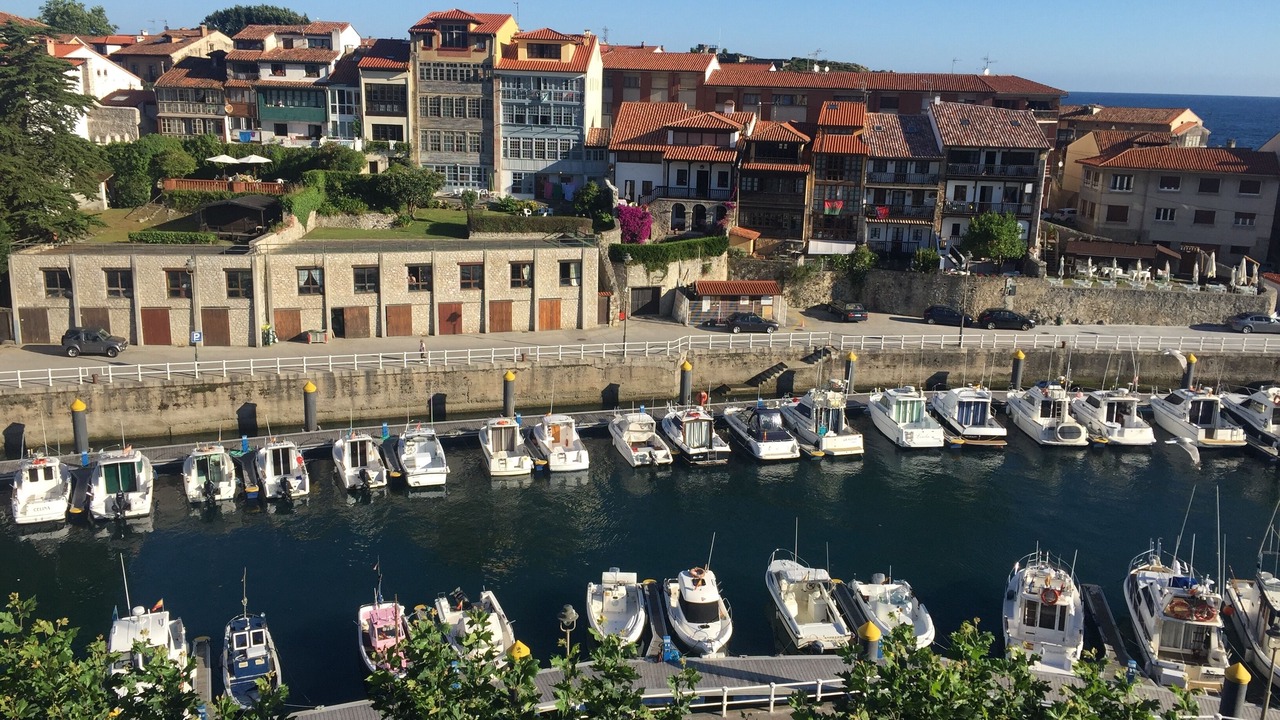 Photo of Others in Llanes