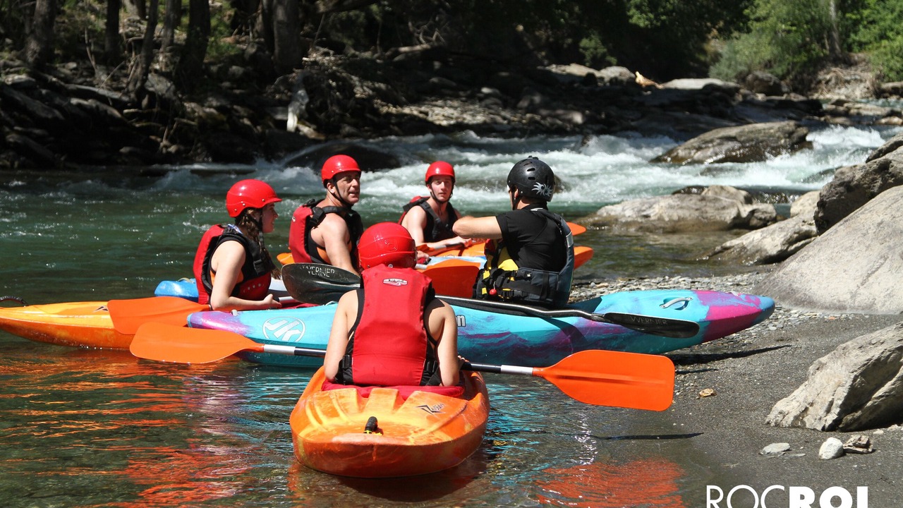 Photo of Others in Aravell