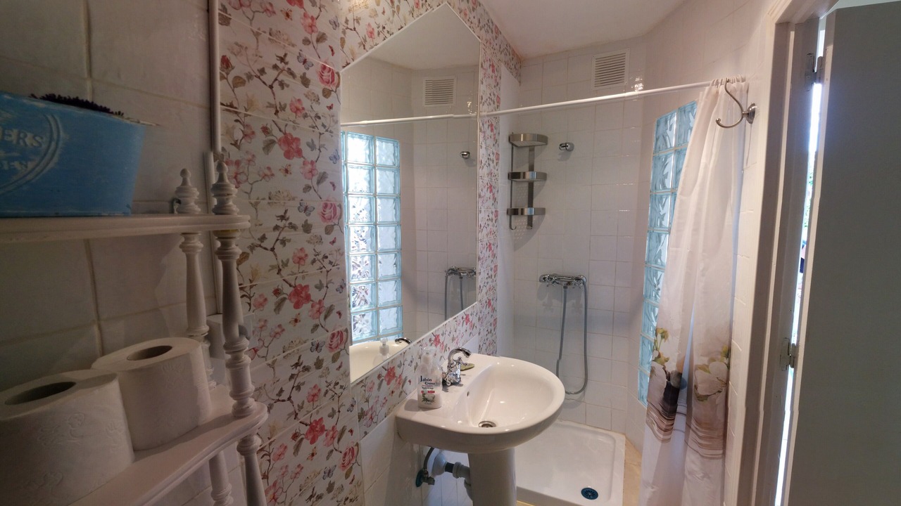 Photo of Bathroom in Cebrones del Rio