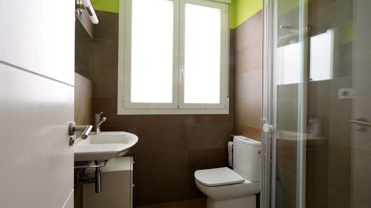 Photo of Bathroom in Logrono City Centre