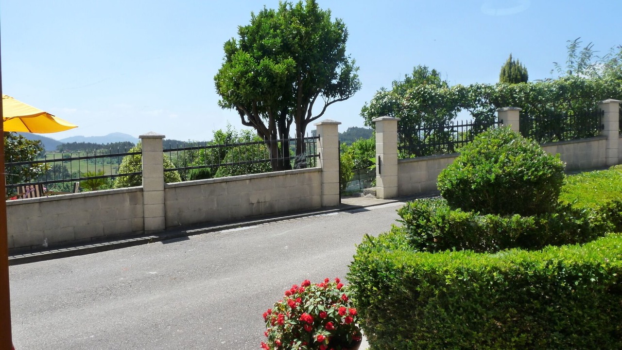 Photo of Outdoor in Aronces