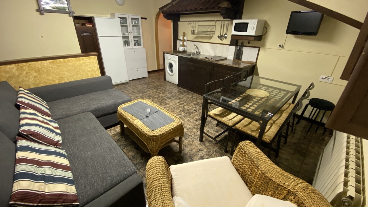 Photo of Livingroom in Aliezo