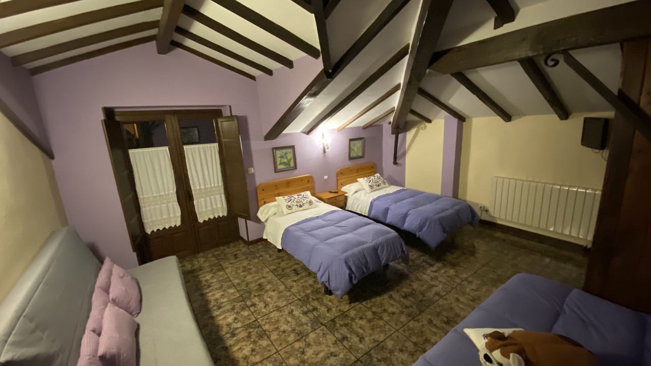 Photo of Bedroom in Aliezo
