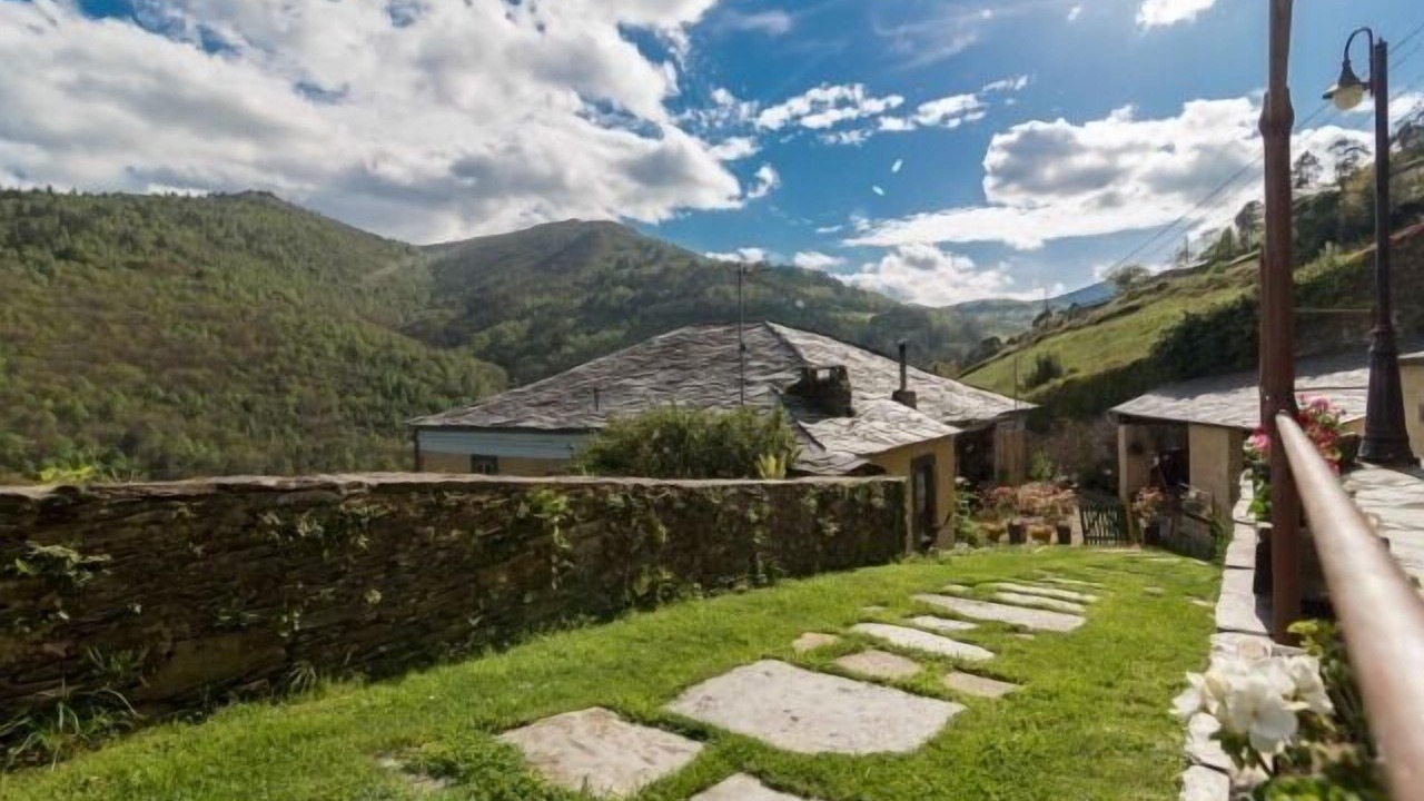 Photo of Outdoor in Prelo