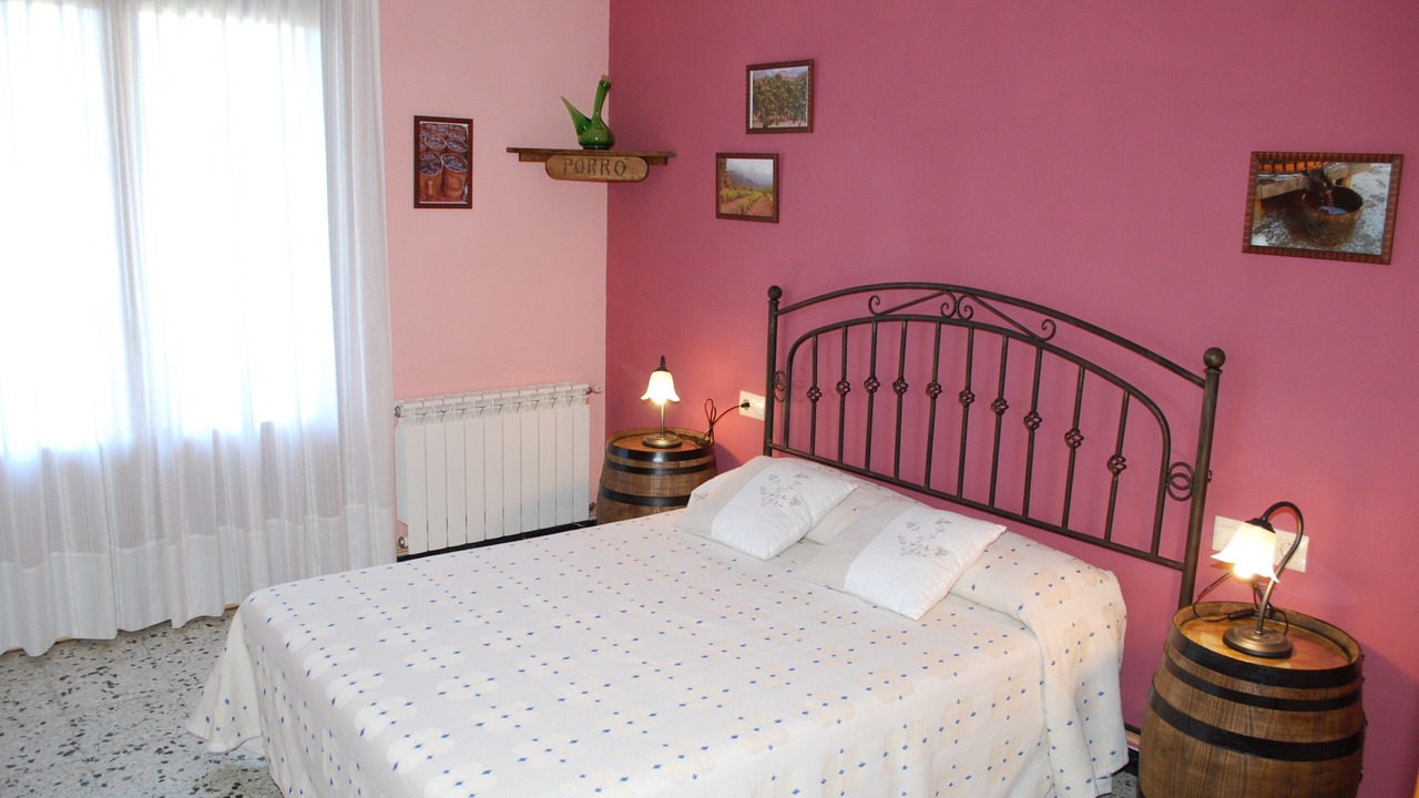 Photo of Bedroom in Peramola
