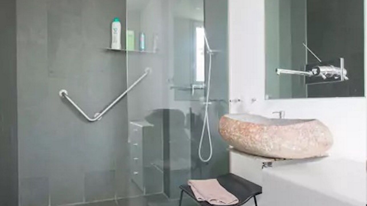 Photo of Bathroom in Cadaques