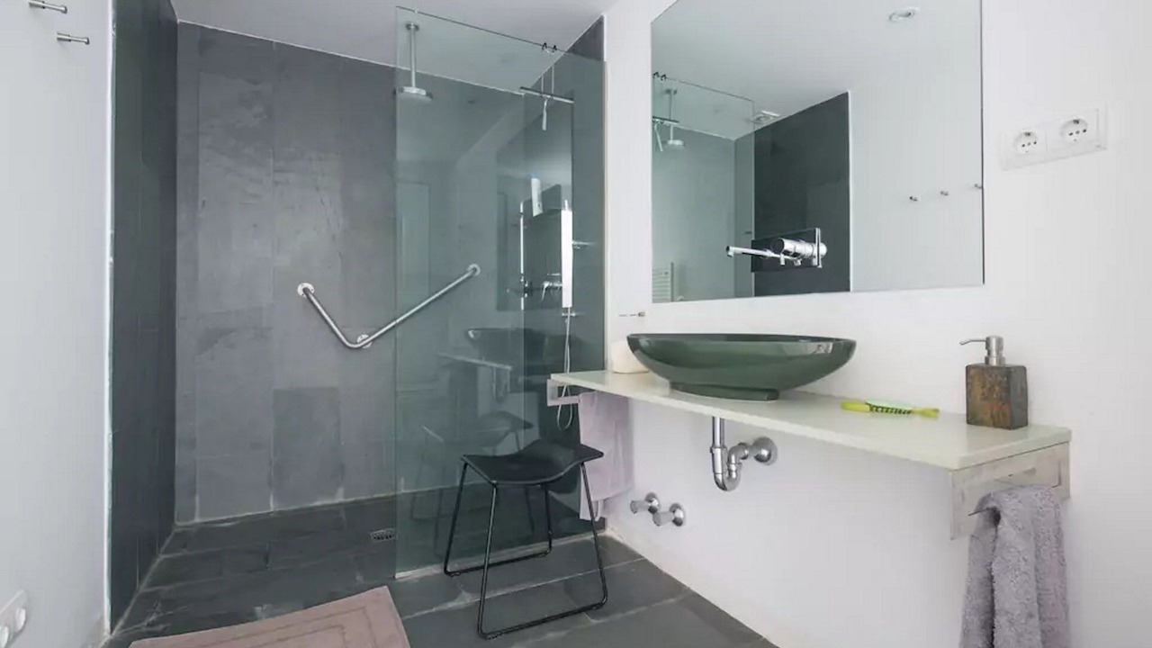 Photo of Bathroom in Cadaques