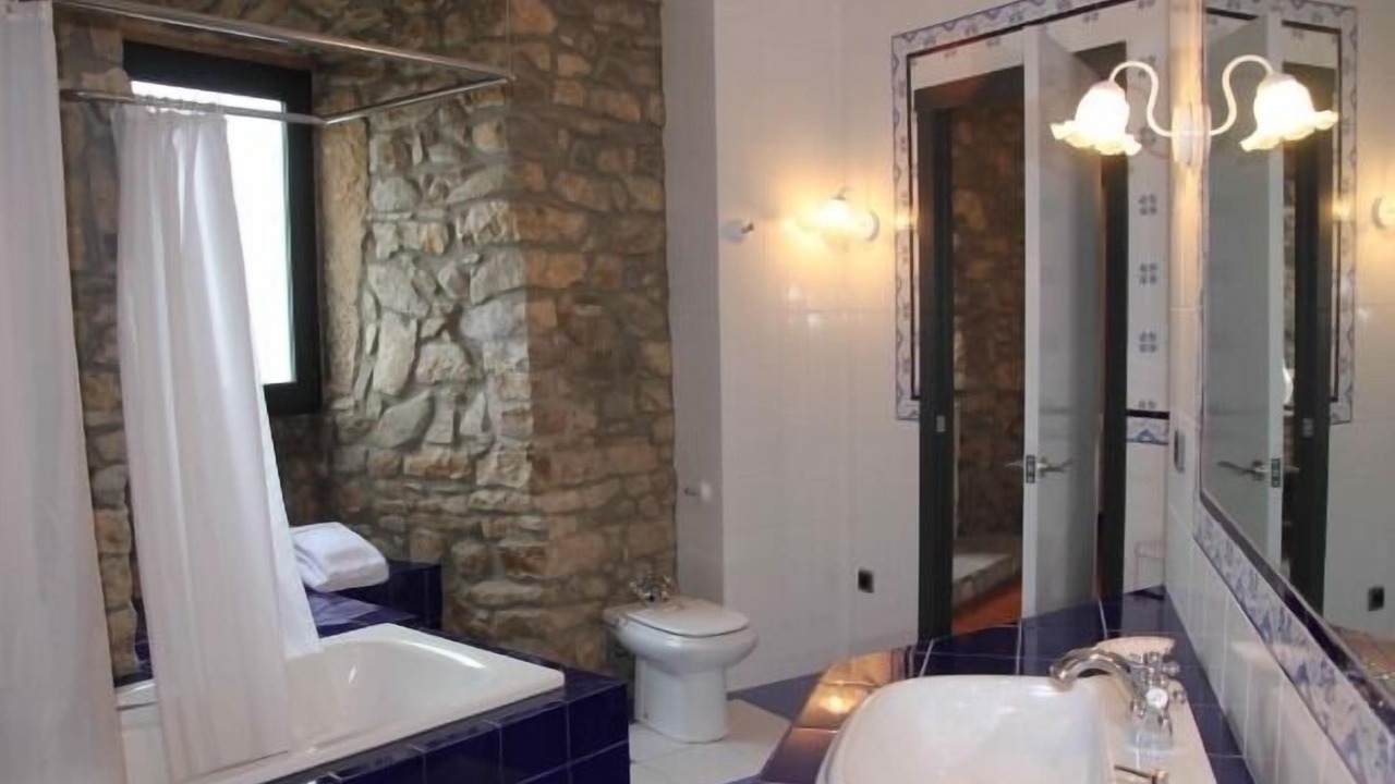 Photo of Bathroom in Fonolleres