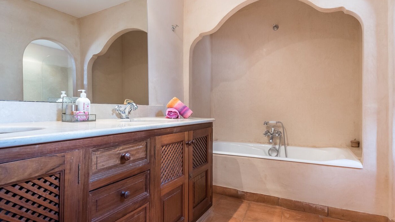 Photo of Bathroom in Biniaraix