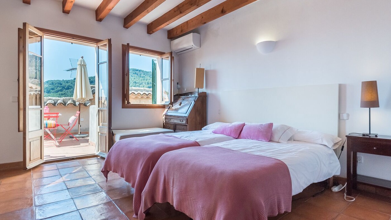 Photo of Bedroom in Biniaraix