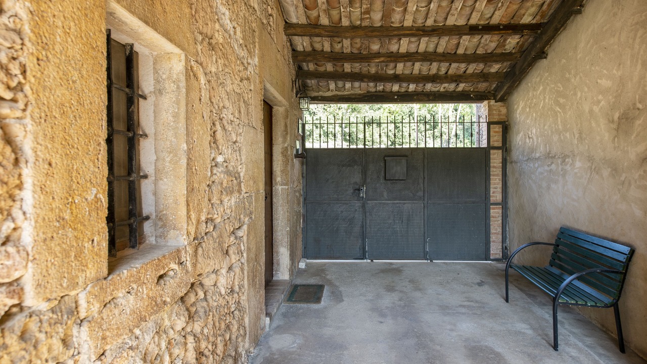 Photo of Outdoor in Serinya