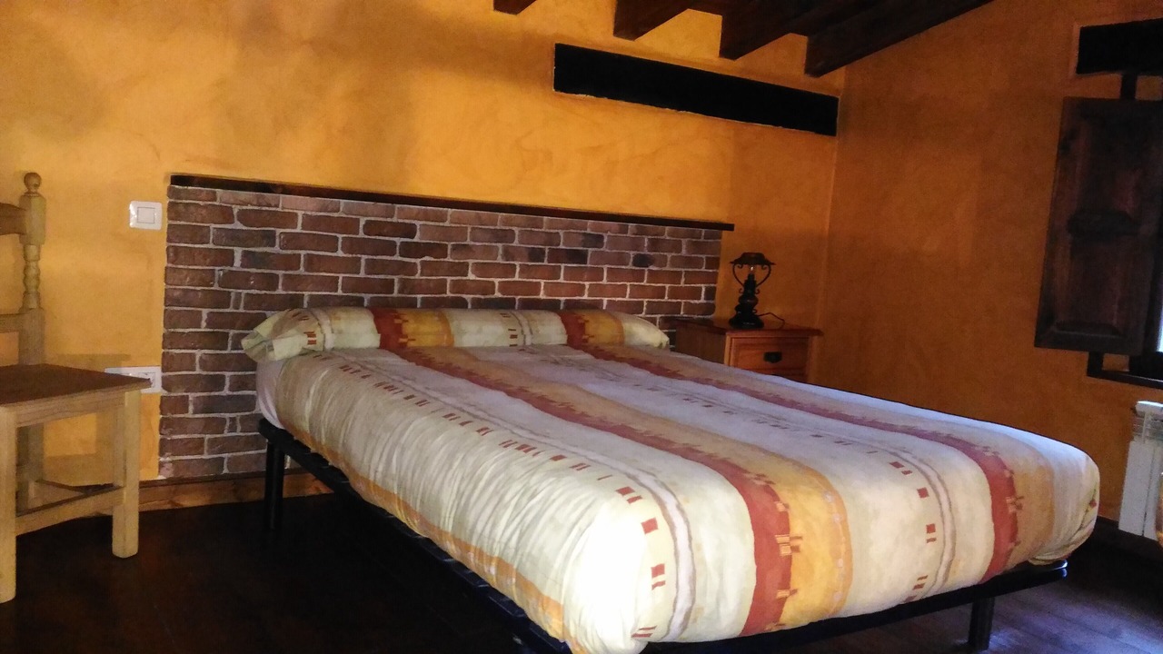 Photo of Bedroom in Entrambasaguas