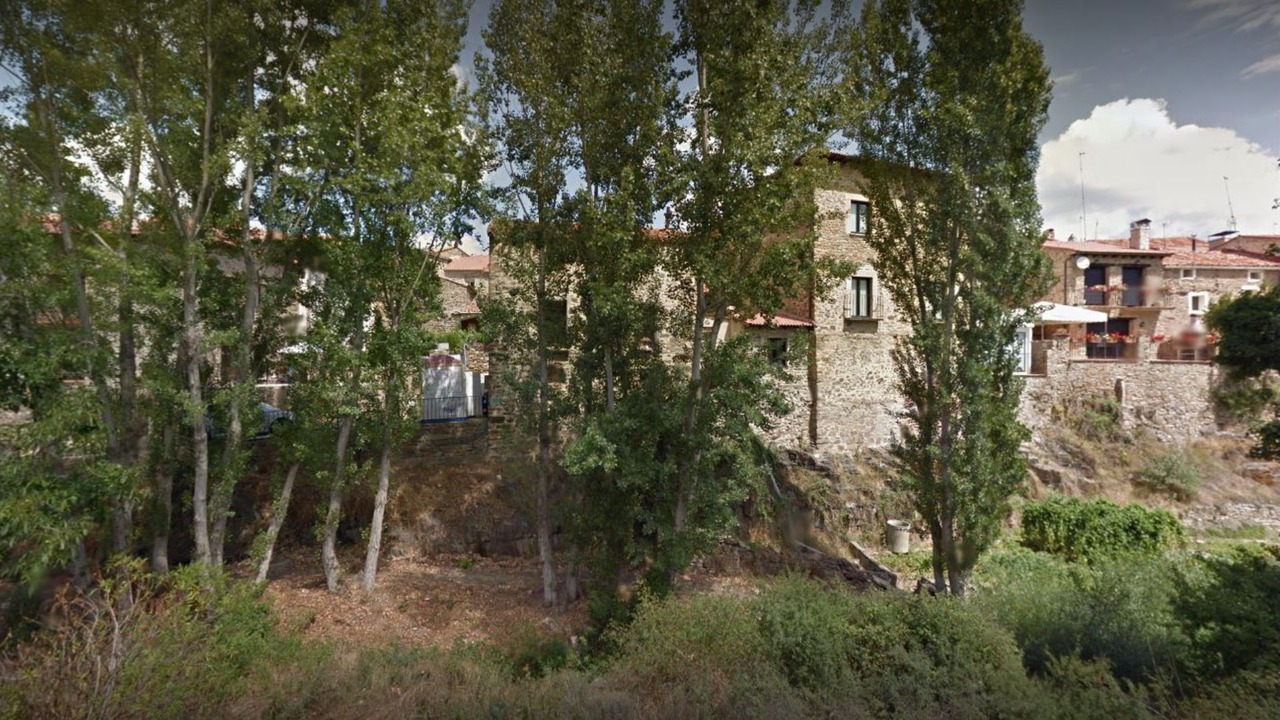Photo of Outdoor in Bretun