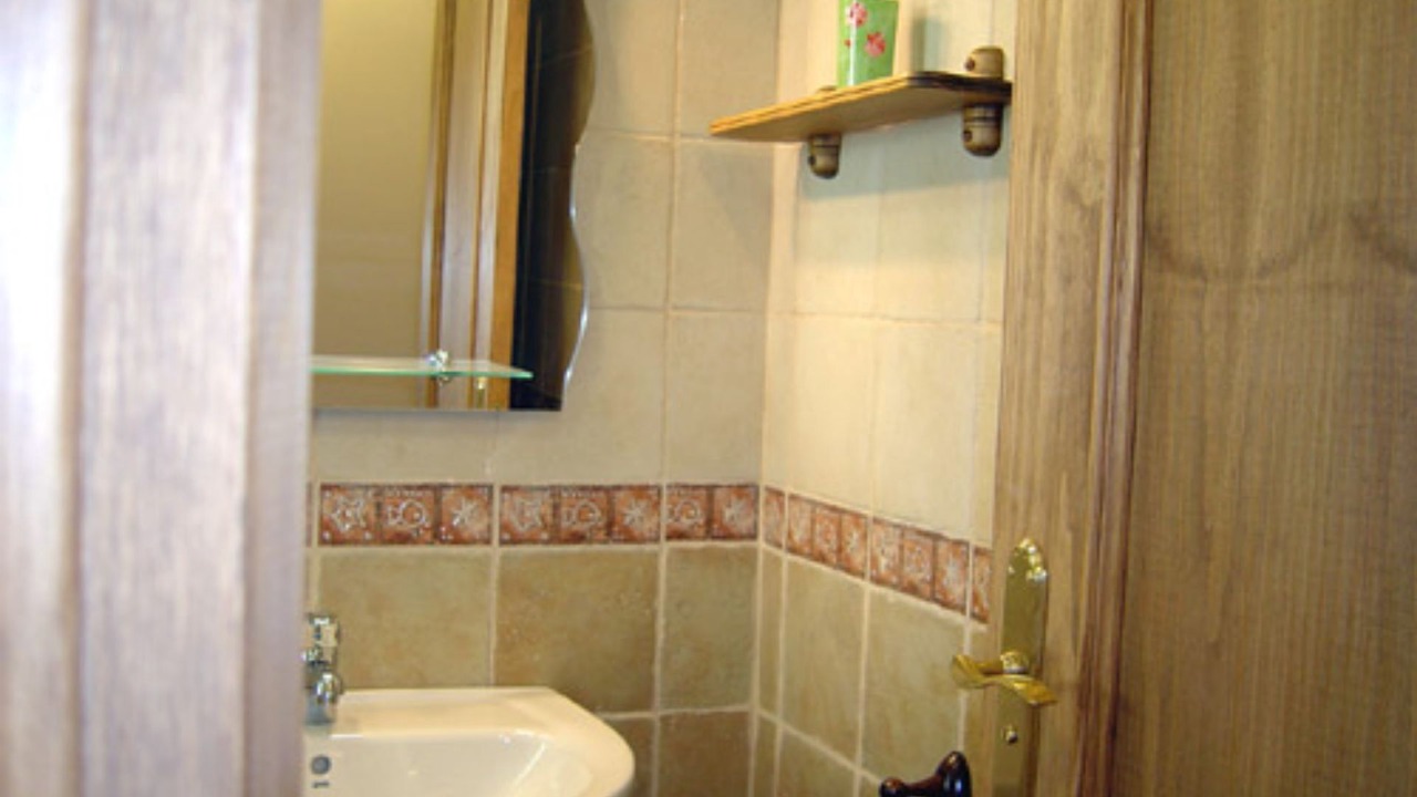 Photo of Bathroom in Reperos