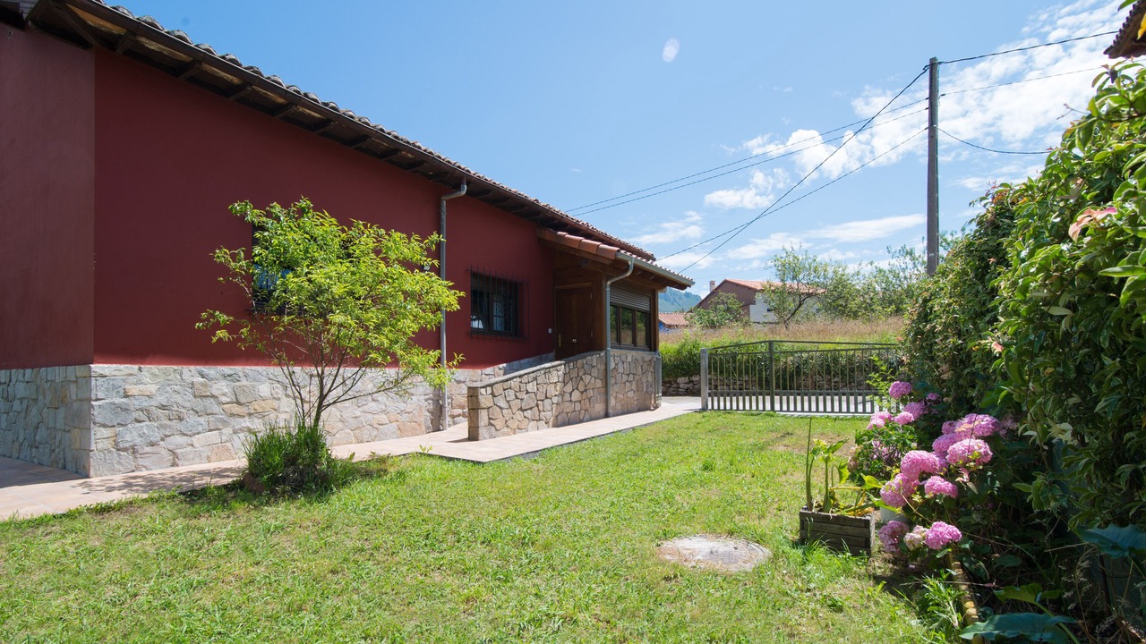 Photo of Outdoor in Peruyes