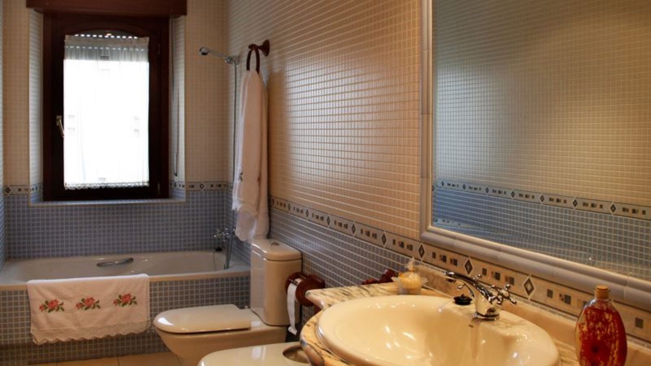 Photo of Bathroom in Regumiel de la Sierra