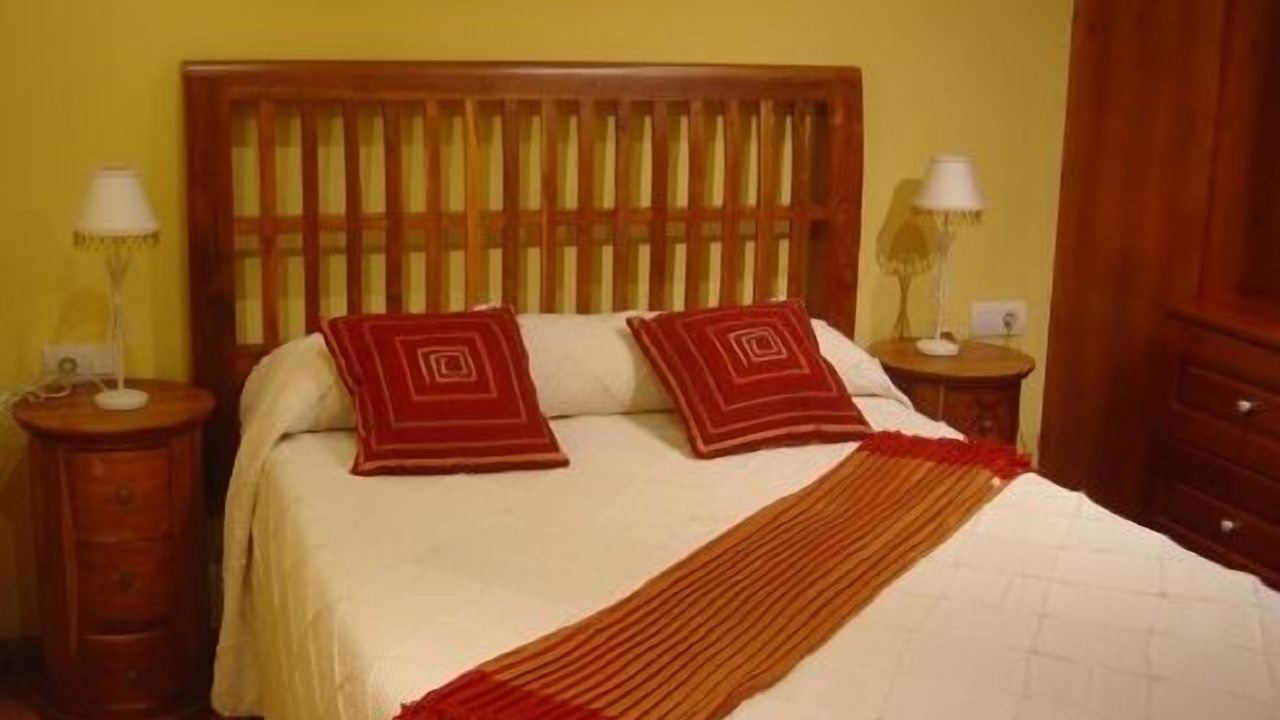 Photo of Bedroom in Caunedo