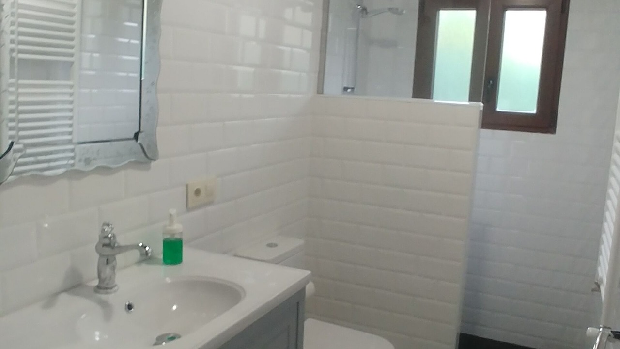Photo of Bathroom in Llanes