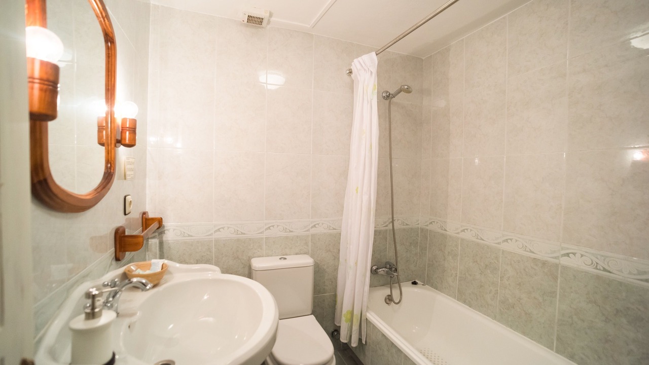 Photo of Bathroom in Cabranes