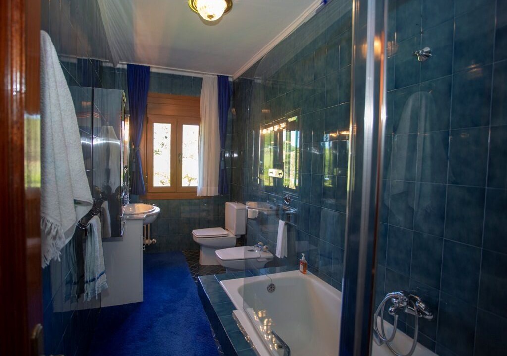 Photo of Bathroom in Castro