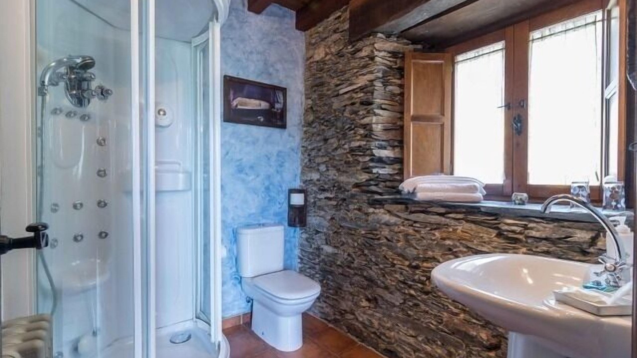 Photo of Bathroom in Prelo