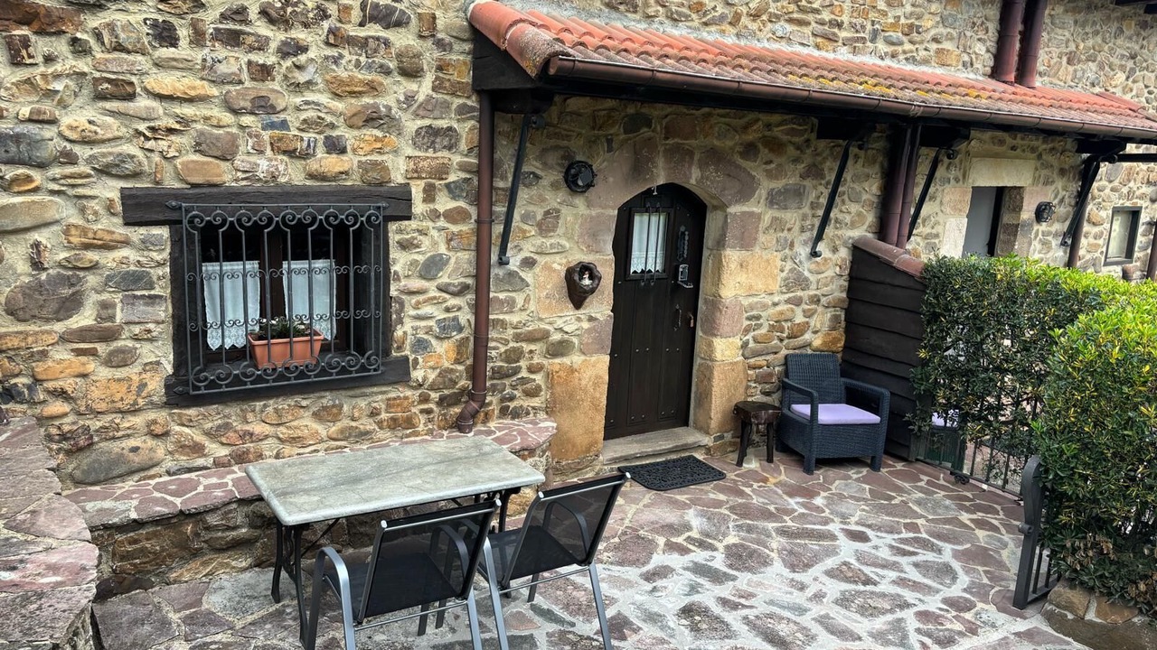 Photo of Outdoor in Aliezo