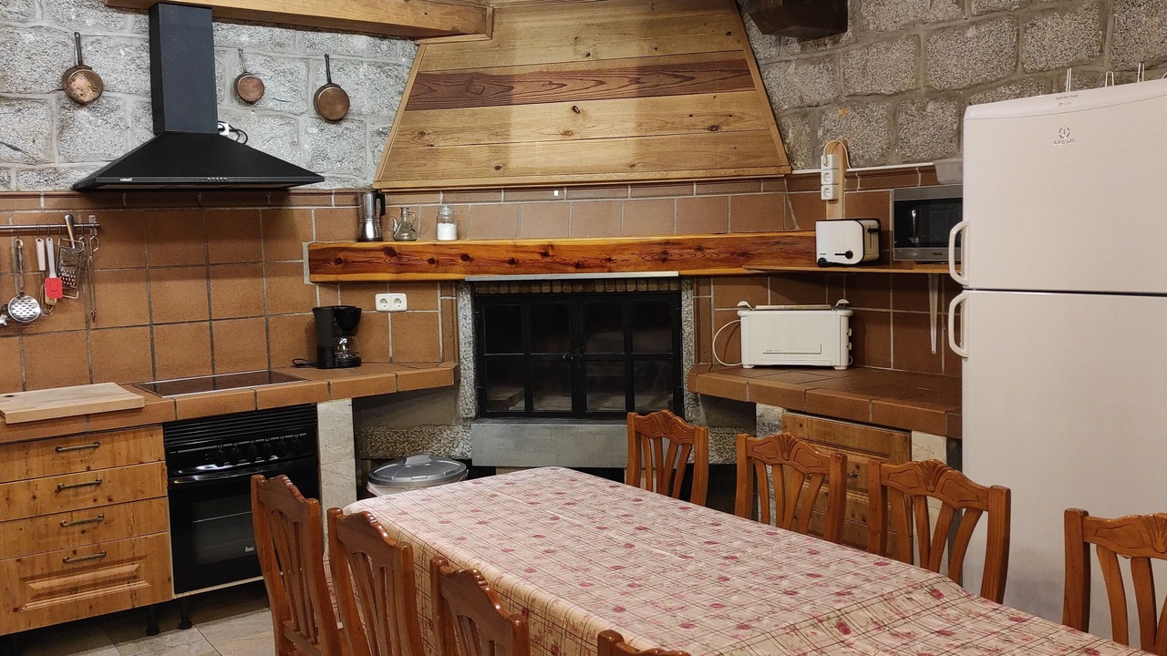 Photo of Kitchen in La Ponderosa de la Sierra
