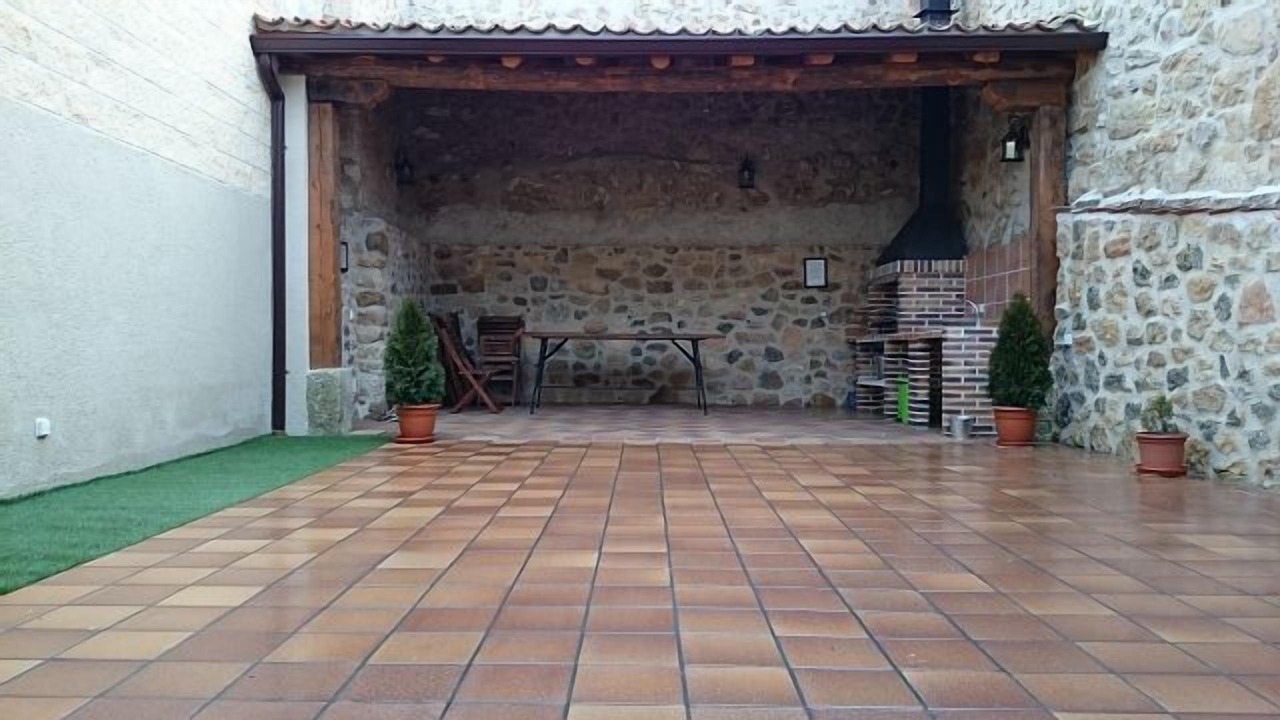 Photo of Patio Balcony in Bernuy de Porreros