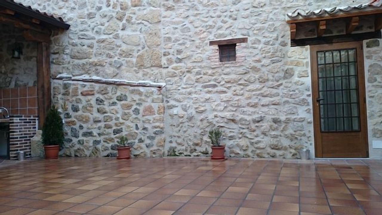Photo of Patio Balcony in Bernuy de Porreros
