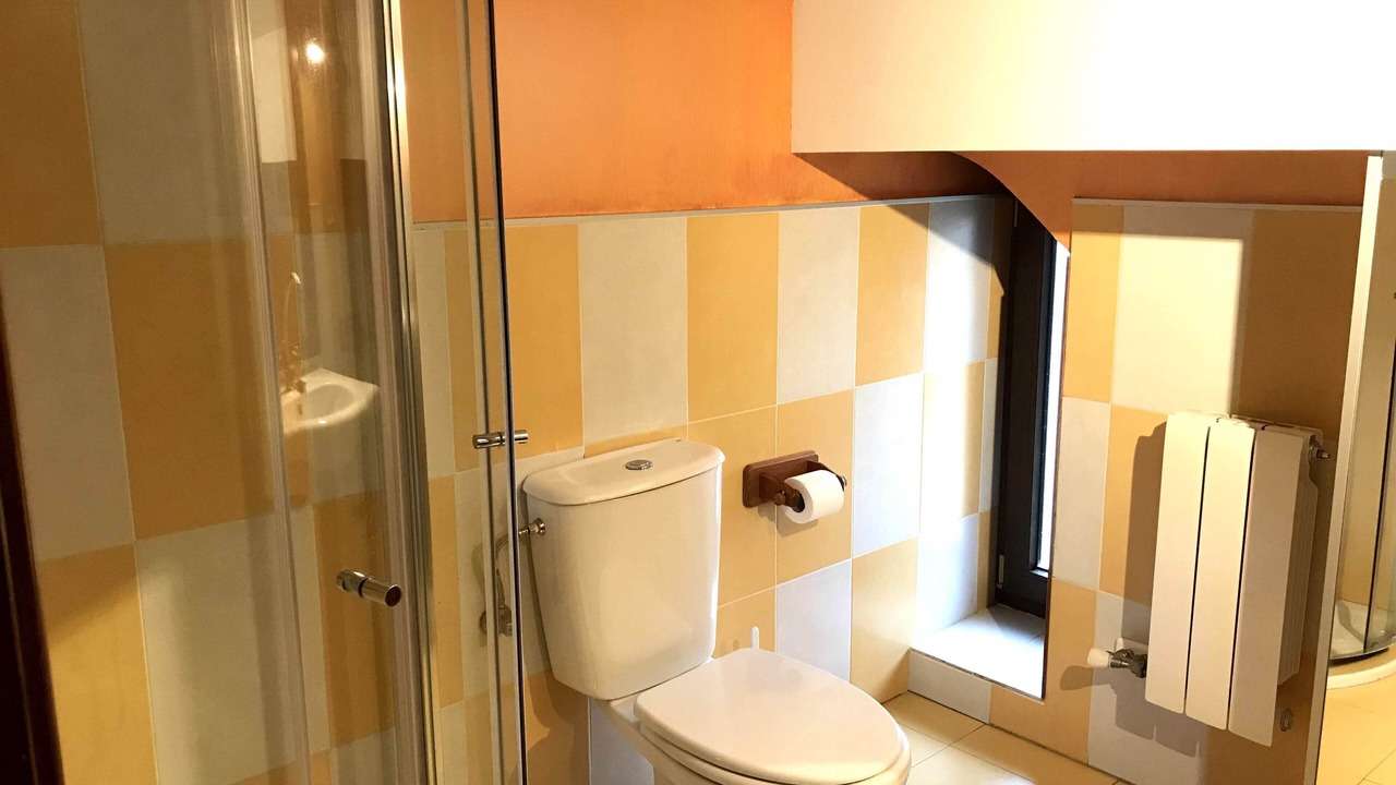 Photo of Bathroom in Valle de Santibanez