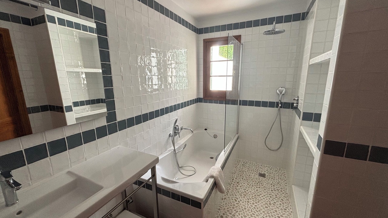 Photo of Bathroom in Cala Llonga