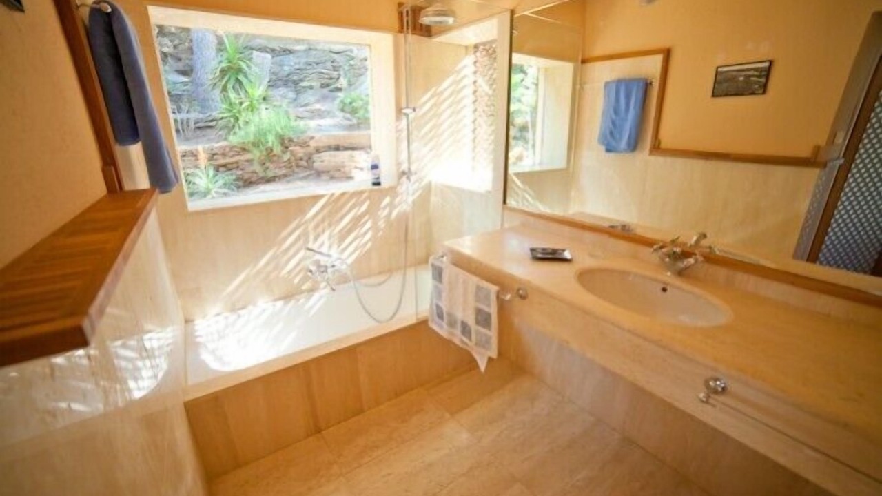 Photo of Bathroom in Cadaques