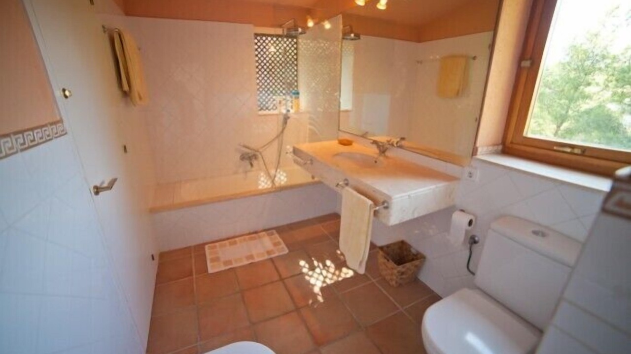Photo of Bathroom in Cadaques