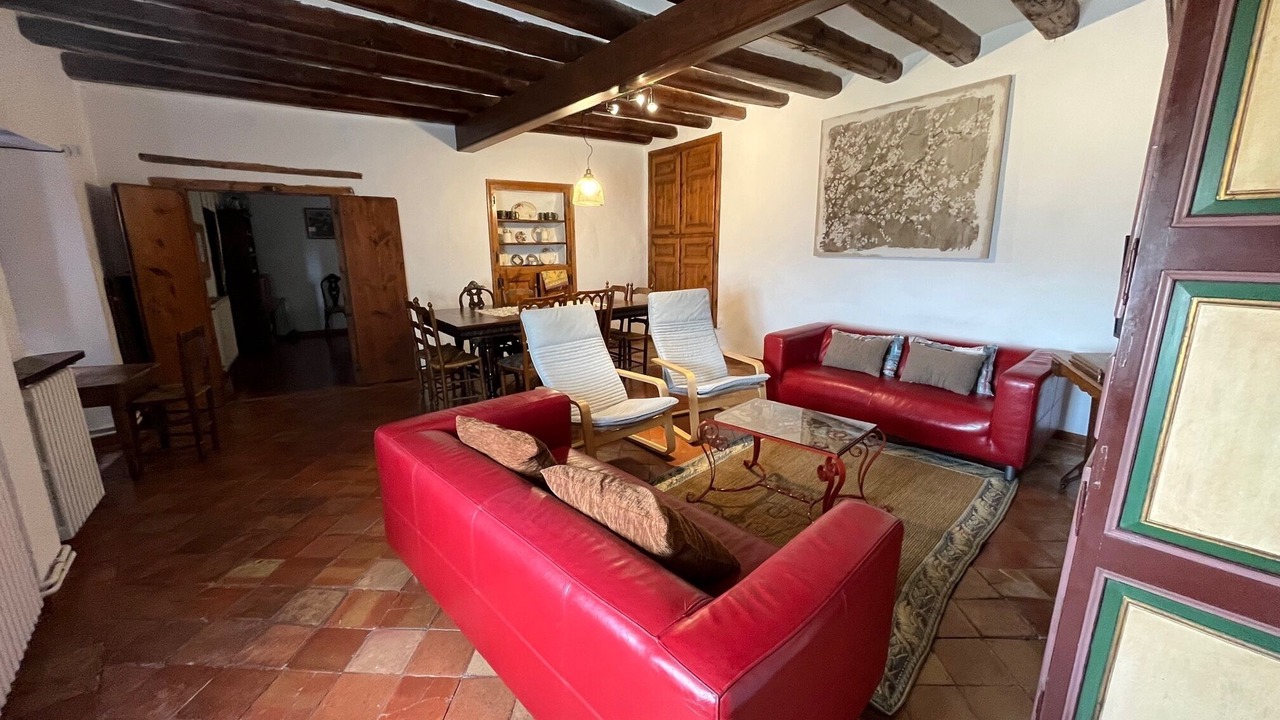 Photo of Livingroom in Banaston