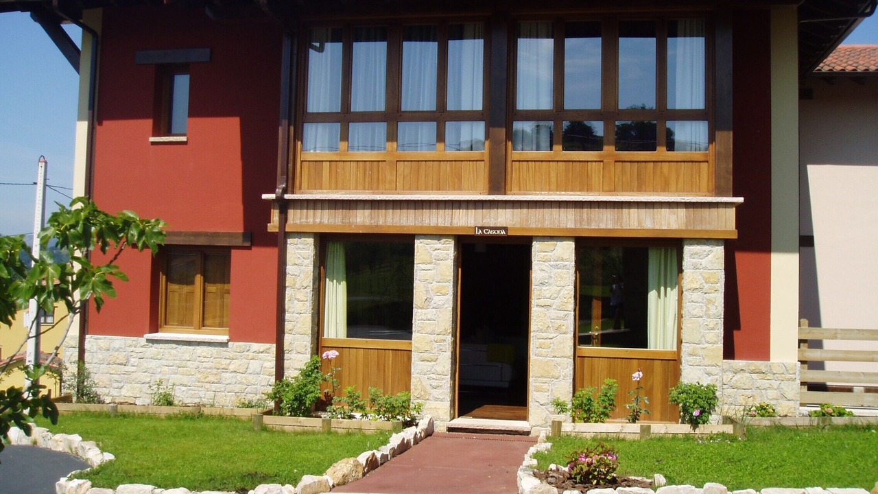 Photo of Outdoor in Parres