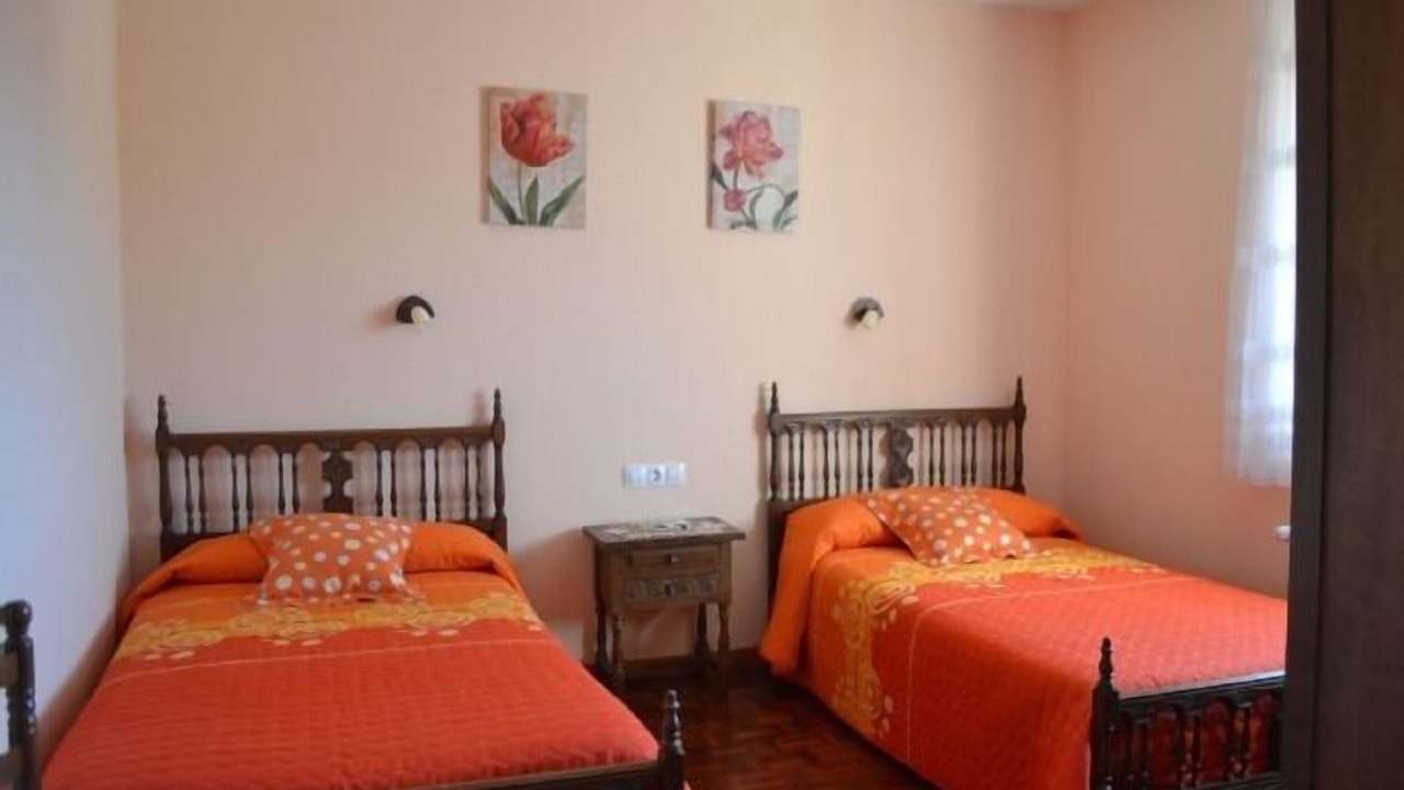 Photo of Bedroom in Canicosa de la Sierra