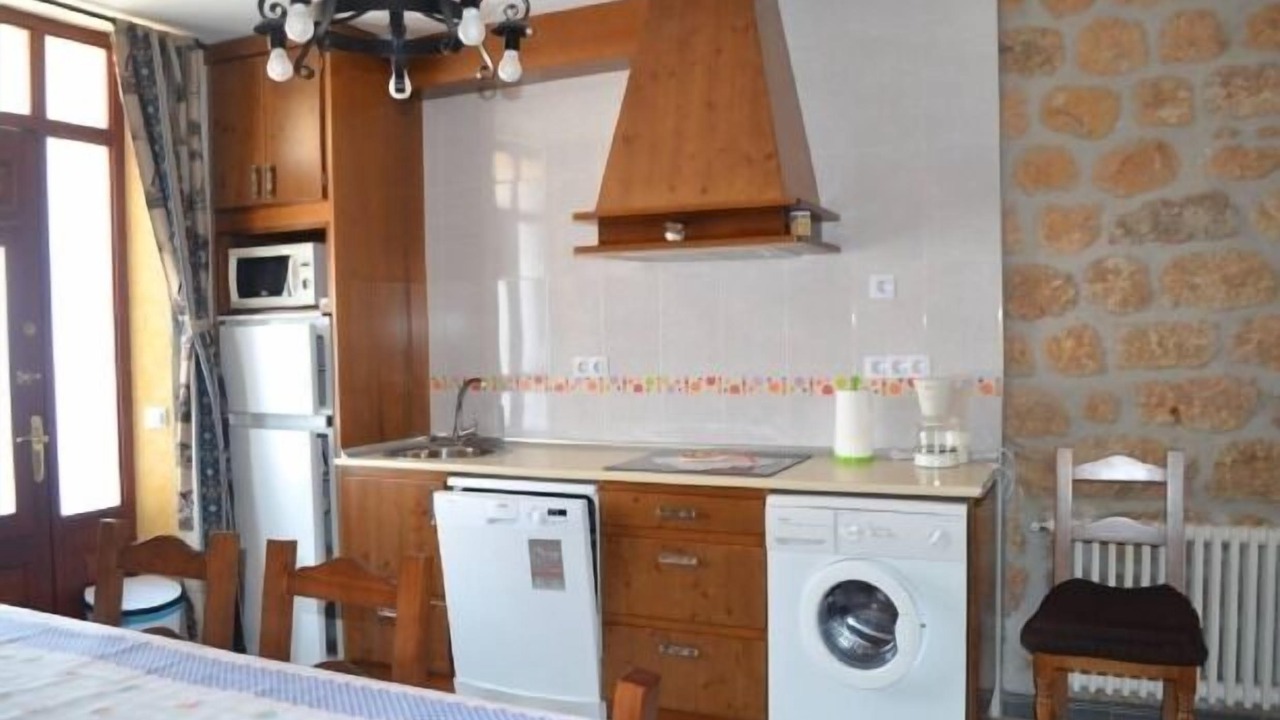 Photo of Kitchen in Canicosa de la Sierra