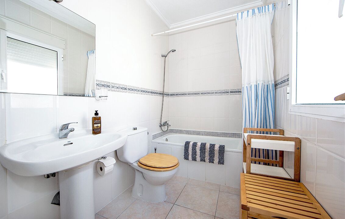 Photo of Bathroom in Rojales