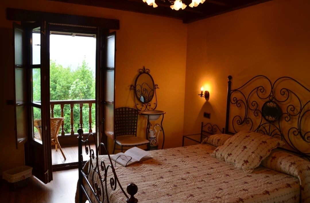 Photo of Bedroom in Penanes