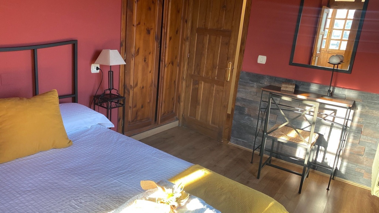 Photo of Bedroom in Oballo
