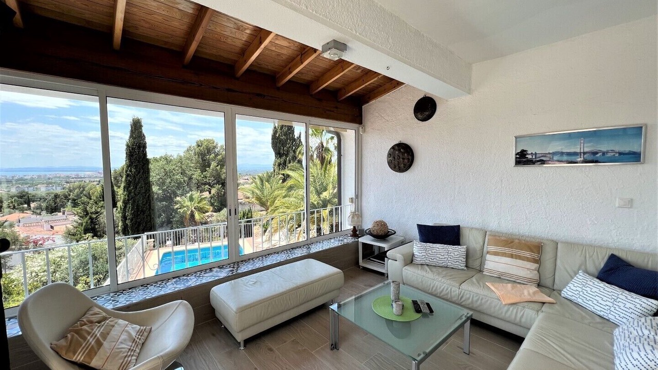 Photo of Livingroom in El Mas Fumats