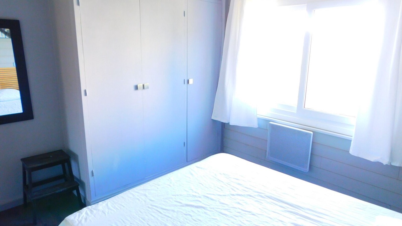Photo of Bedroom in Roses Town Center