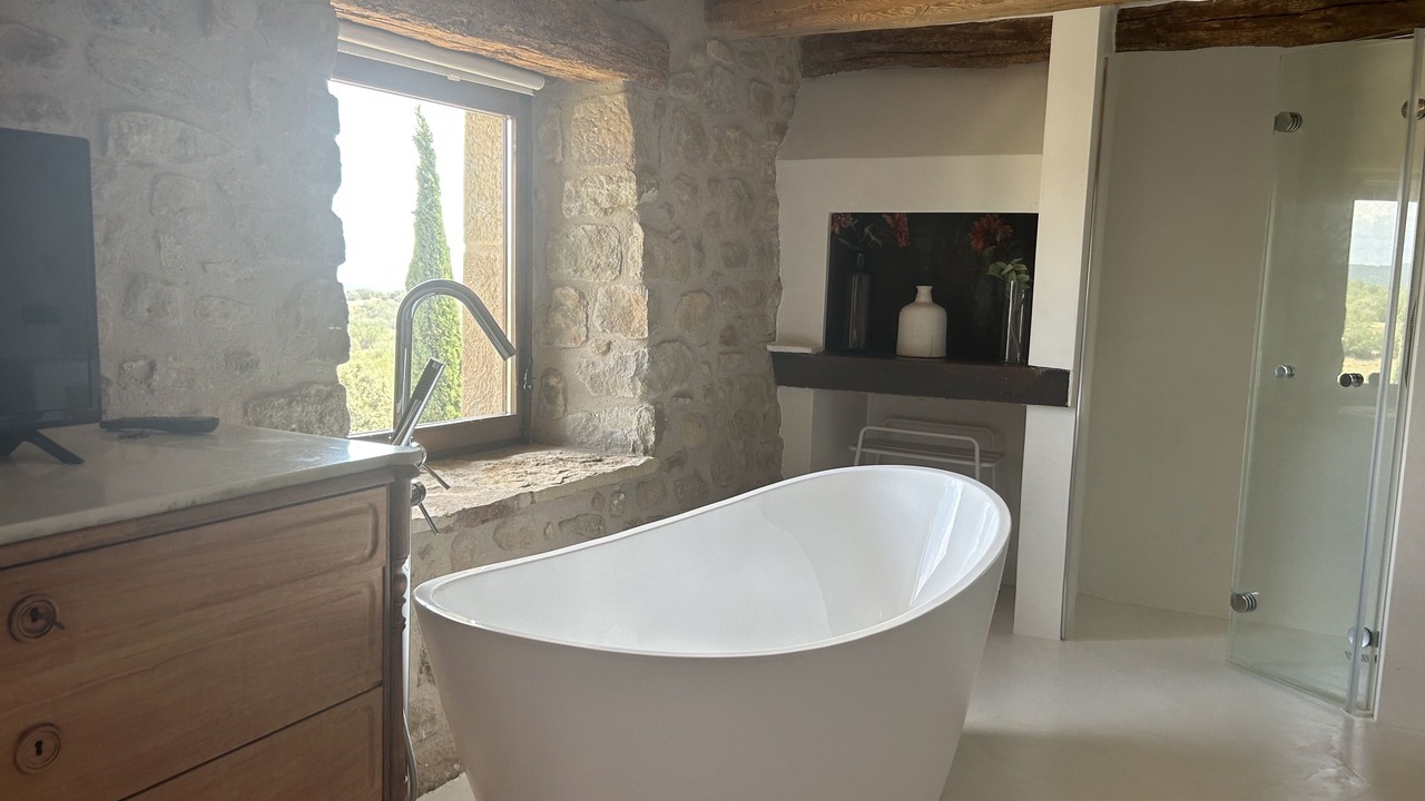 Photo of Bathroom in Madrona