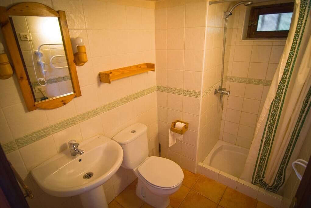 Photo of Bathroom in Hermigua
