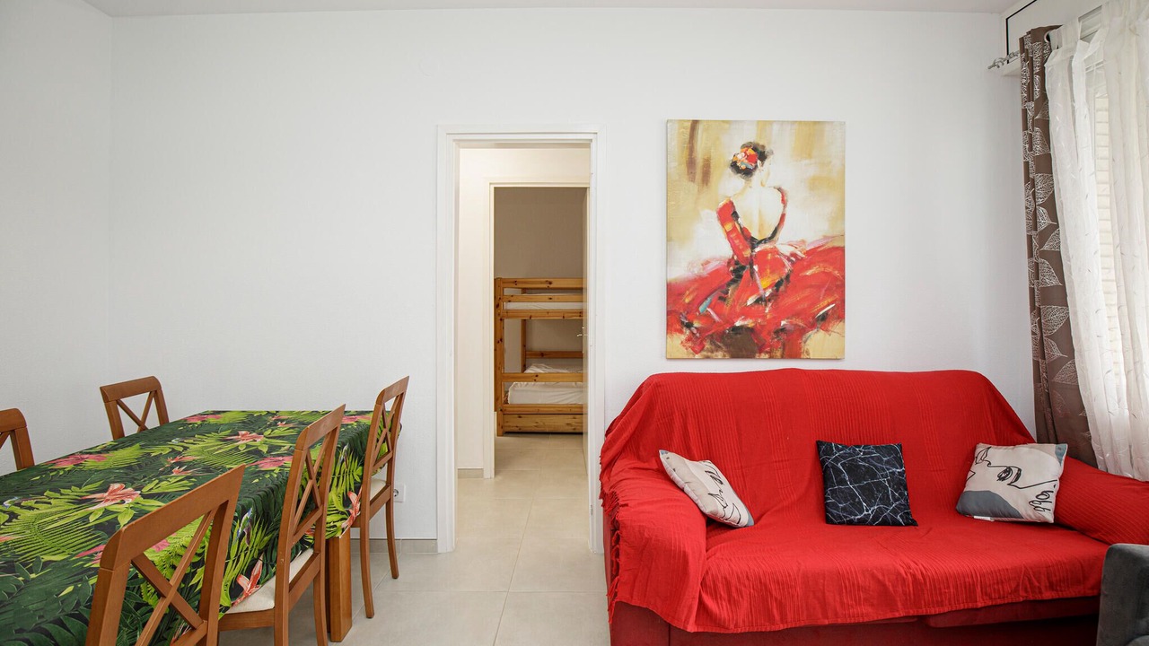 Photo of Bedroom in Roses Town Center