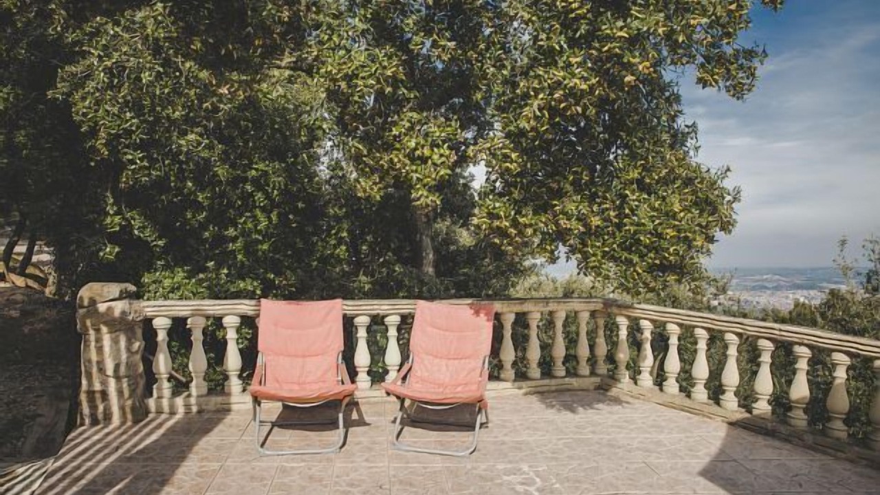 Photo of Patio Balcony in Camos