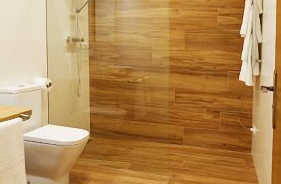 Photo of Bathroom in Gurb