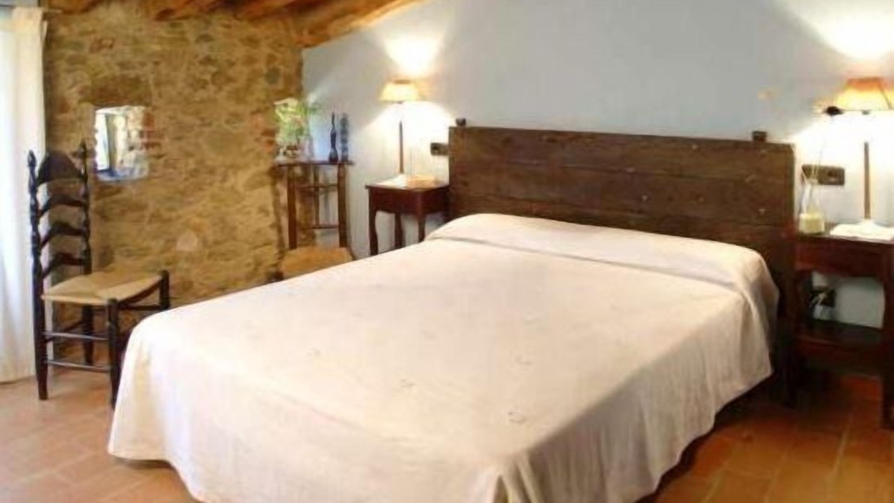 Photo of Bedroom in Garriguella